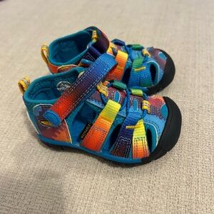 Keen Colorful Kids Water Shoes size 4